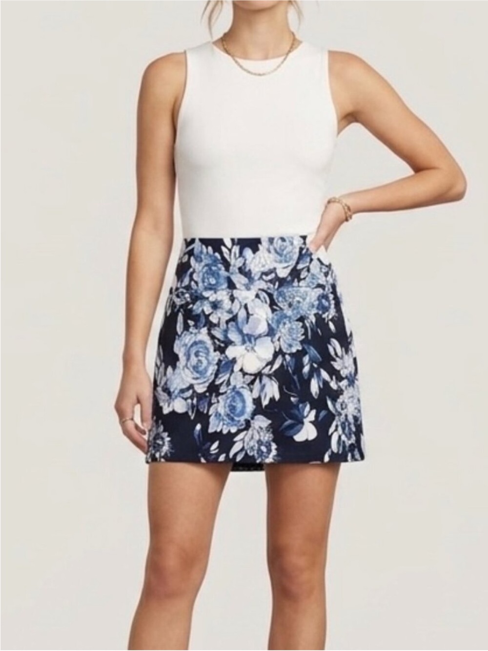 S.C. & CO. Ladies' Tummy Control Skort new